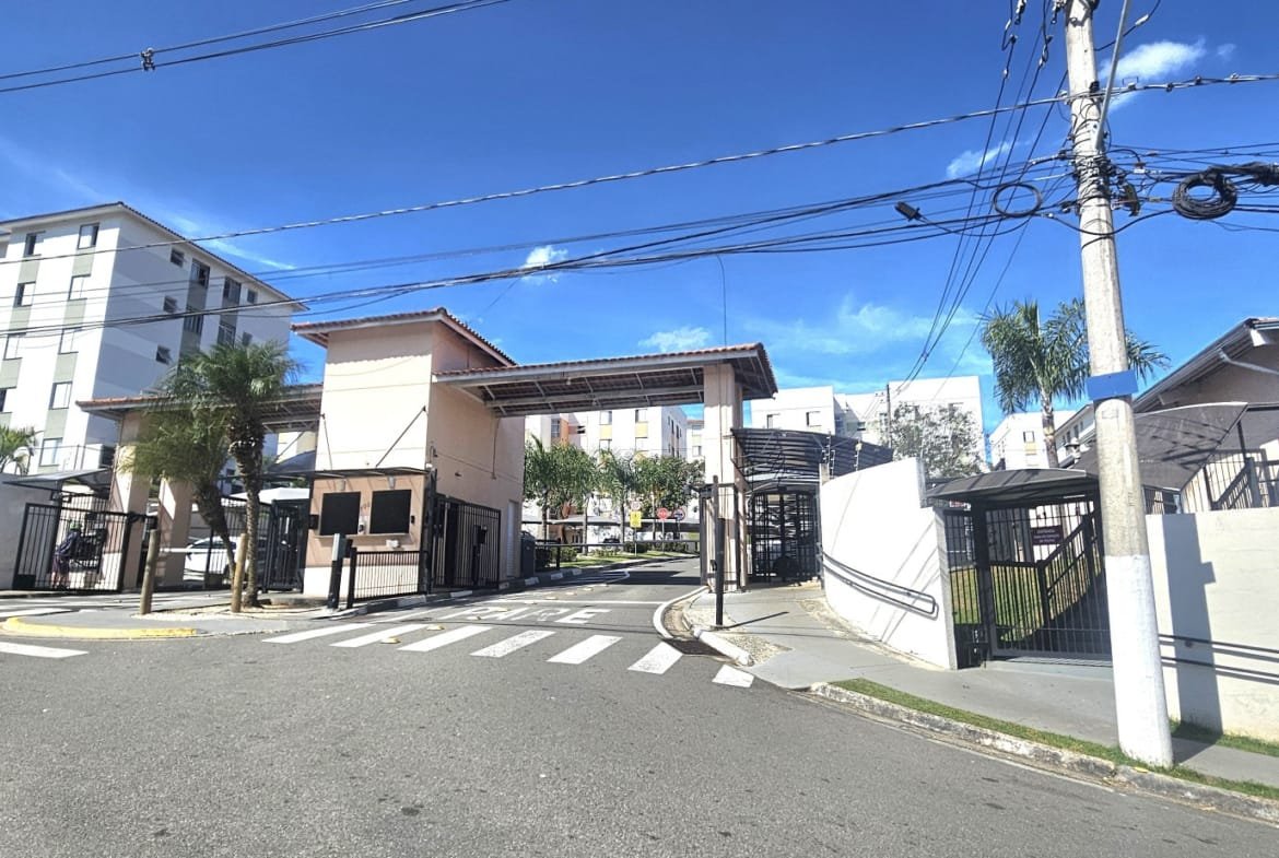 Apartamento com 02 dormitórios no condomínio Vale das Figueiras em Valinhos SP