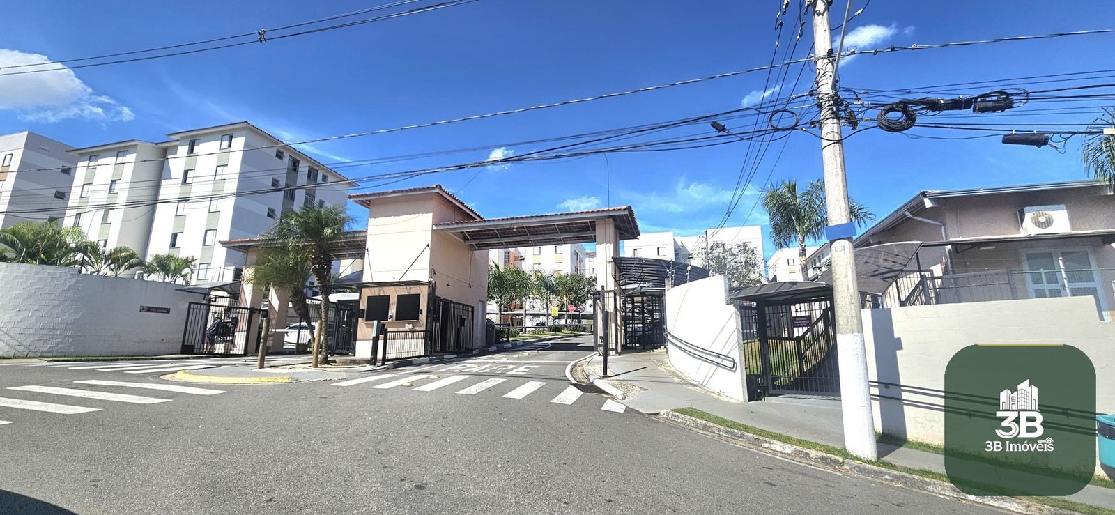 Apartamento com 02 dormitórios no condomínio Vale das Figueiras em Valinhos SP