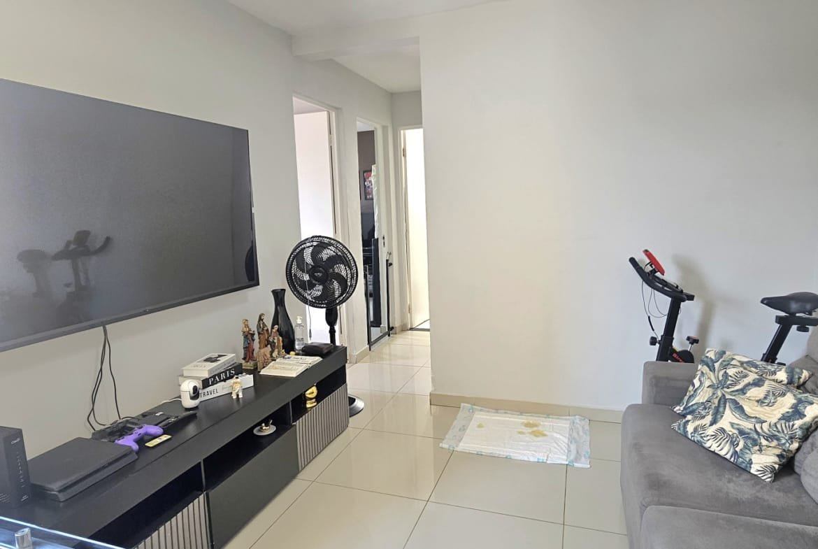 Apartamento com 02 dormitórios no condomínio Vale das Figueiras em Valinhos SP