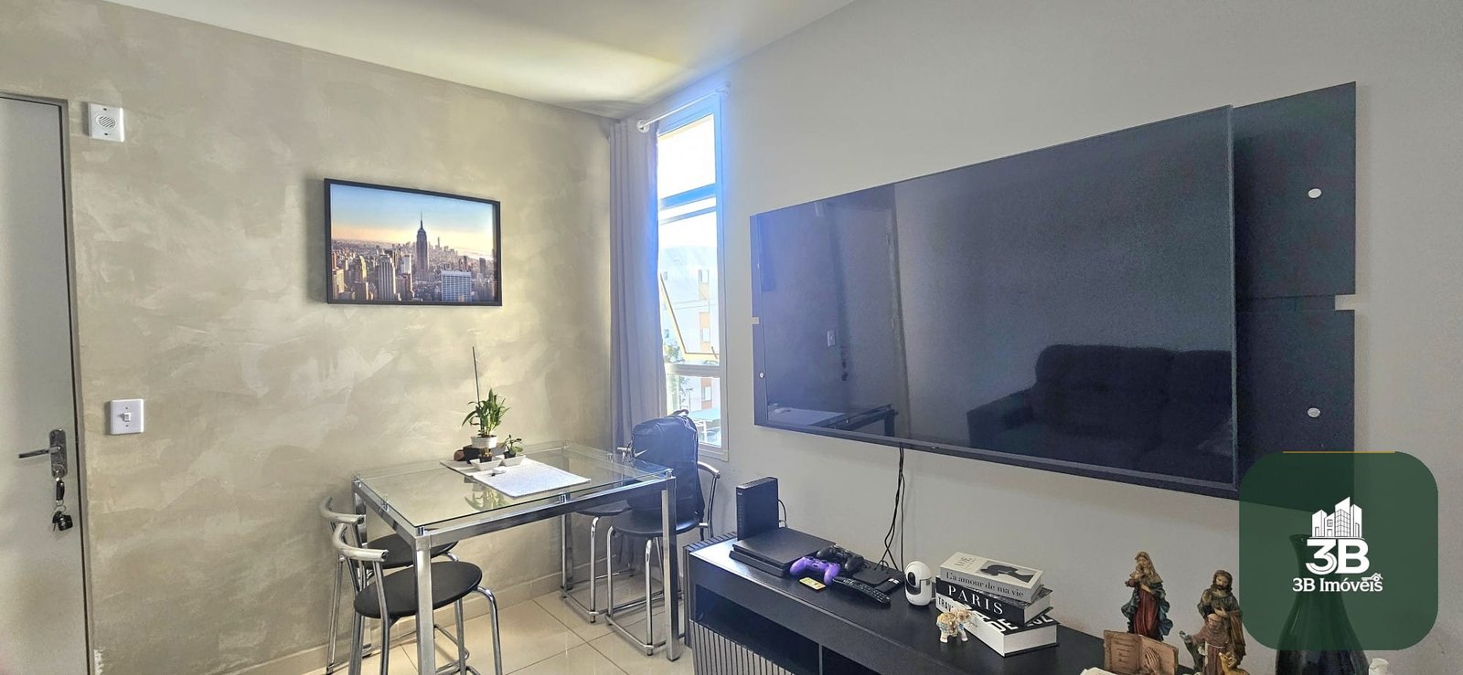 Apartamento com 02 dormitórios no condomínio Vale das Figueiras em Valinhos SP