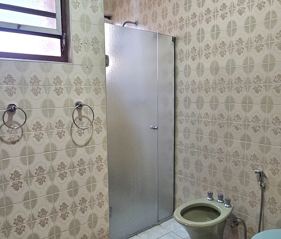 Casa com 03 dormitórios no centro em Valinhos SP