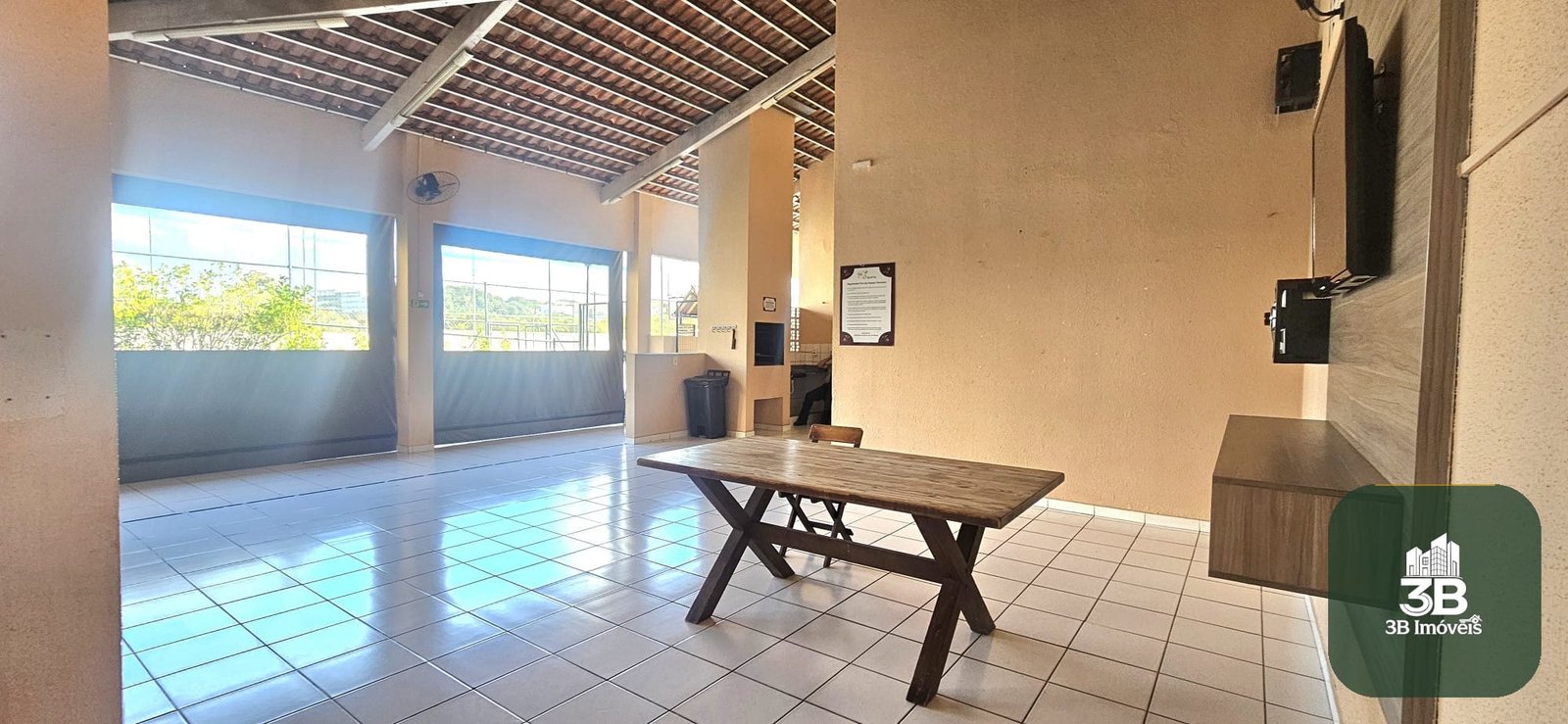 Apartamento com 02 dormitórios no condomínio Vale das Figueiras em Valinhos SP