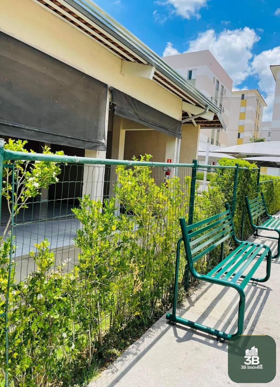 Apartamento com 02 dormitórios no condomínio Vale das Figueiras em Valinhos SP