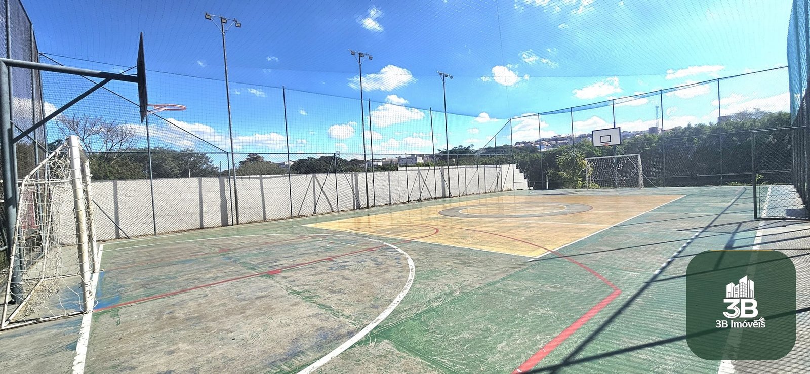 Apartamento com 02 dormitórios no condomínio Vale das Figueiras em Valinhos SP