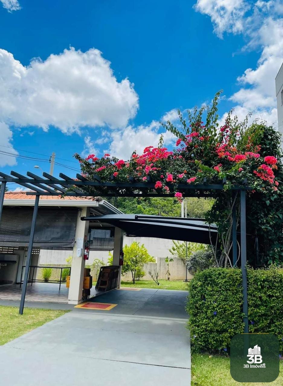 Apartamento com 02 dormitórios no condomínio Vale das Figueiras em Valinhos SP
