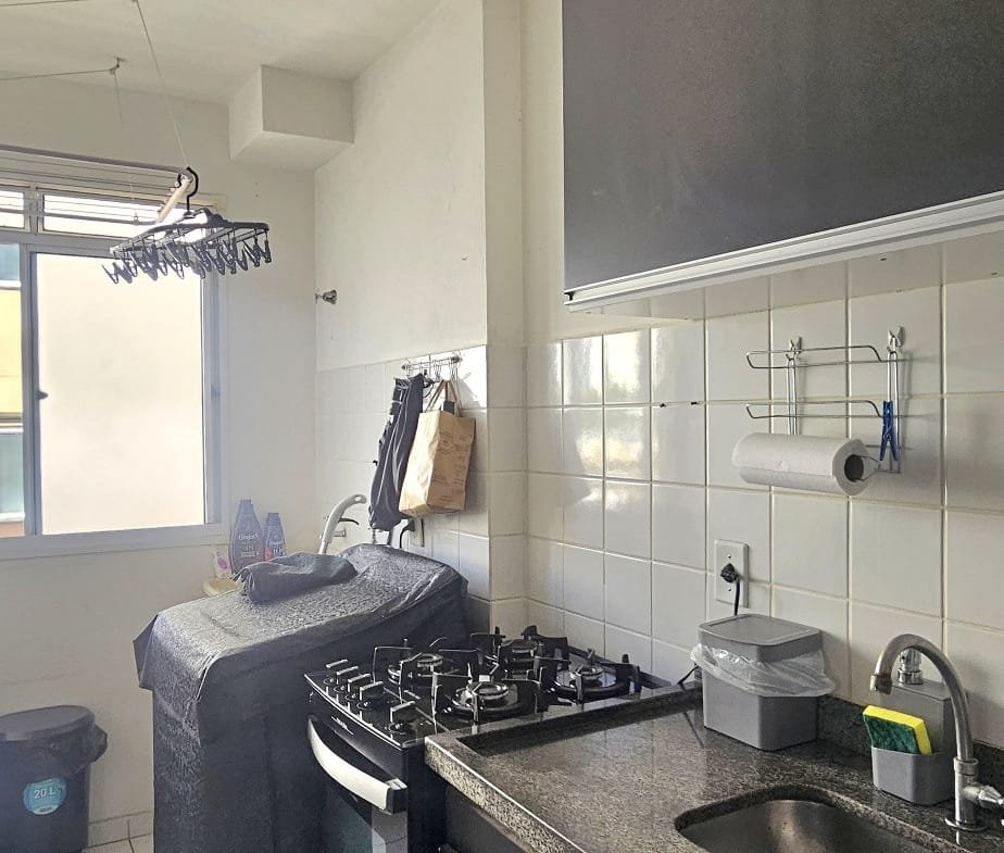 Apartamento com 02 dormitórios no condomínio Vale das Figueiras em Valinhos SP