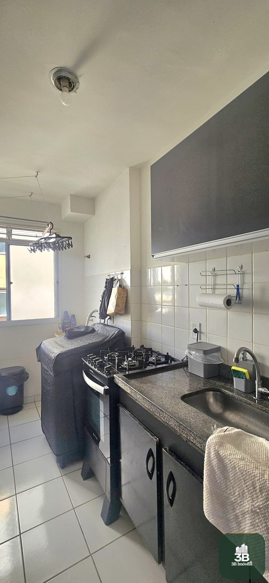 Apartamento com 02 dormitórios no condomínio Vale das Figueiras em Valinhos SP